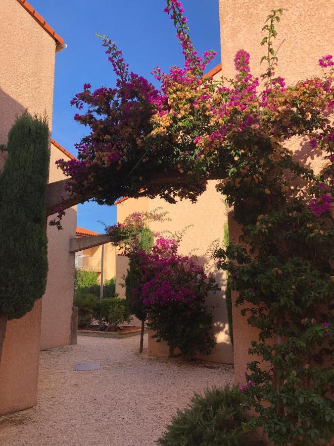 Holiday home Barcaresa-villa De Louis Piscine Vue Mer, Lydia Et *